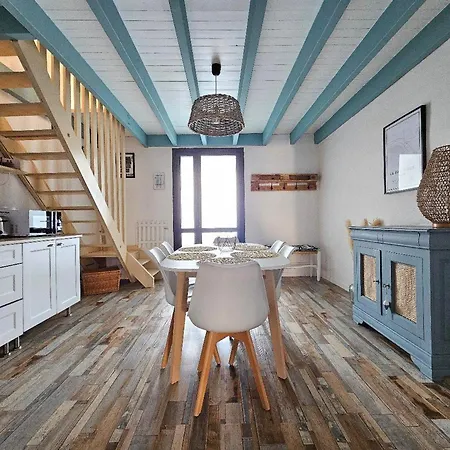 Maison De 5 Personnes Proche Et Commerces - Fr-1-476-173 Nyaraló *