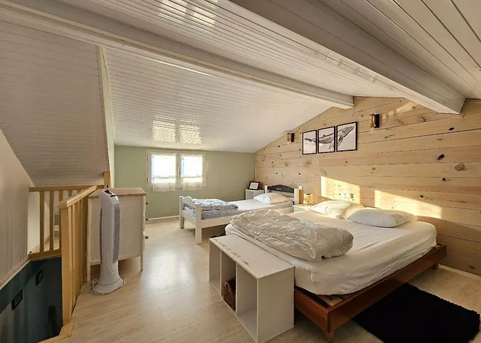 Maison De 5 Personnes Proche Et Commerces - Fr-1-476-173 *